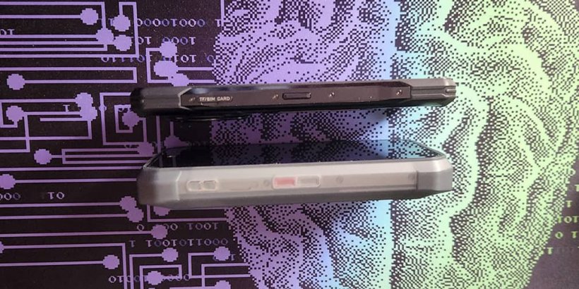 Tank 4 Pro and Doogee V40 Pro side by side width comparison