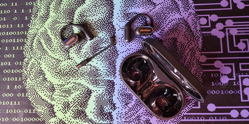 OpenRock Link 20 earbuds, detachable microphone and charging case with lid open