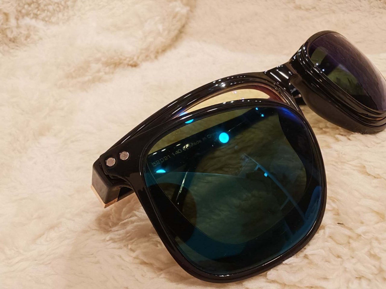 misaligned magnetic shades