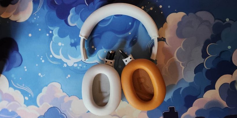Ear casing disconnected from headband