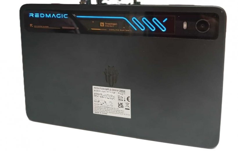 beautiful back with liquid cooling of the redmagic astra 2 tablet