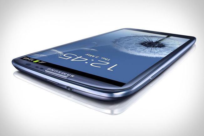 Now Apple is suing Samsung over the Galaxy S III and Galaxy Note, too