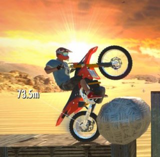 Moto: Hot Tracks is a physics-based motorbike racing sim with a bag-load of style