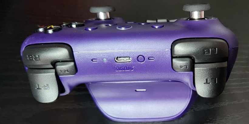 Triggers on the 8butdo untilate 2 wireless controller