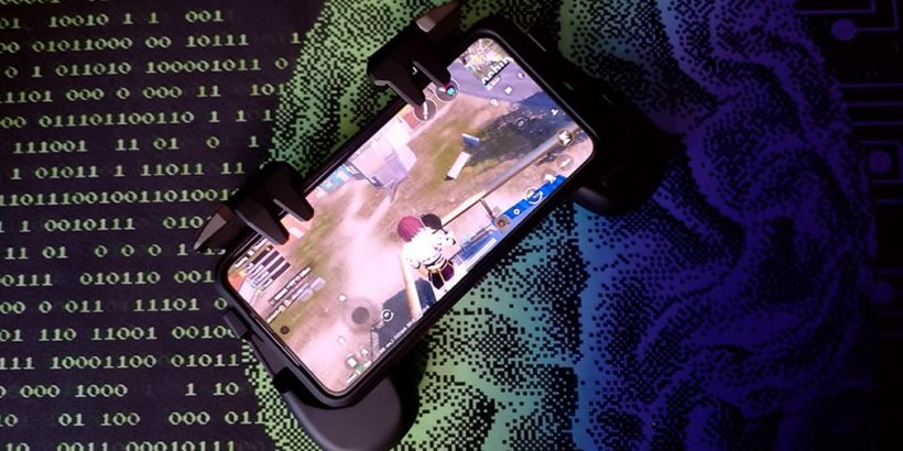 Puke Modular gaming hardware android Ios with the Puk Triggers on the phone