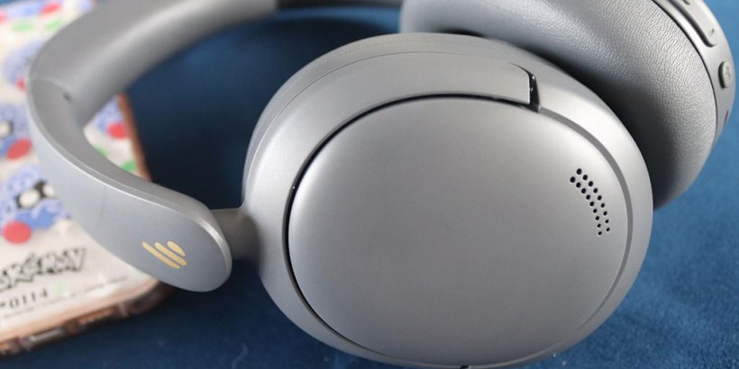Edifier w8000 BT Pro close up