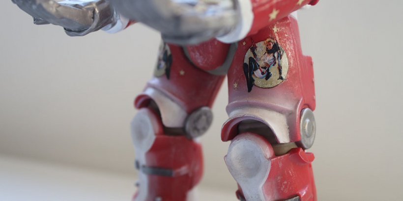Nuka Cola Power Cable Guys leg view
