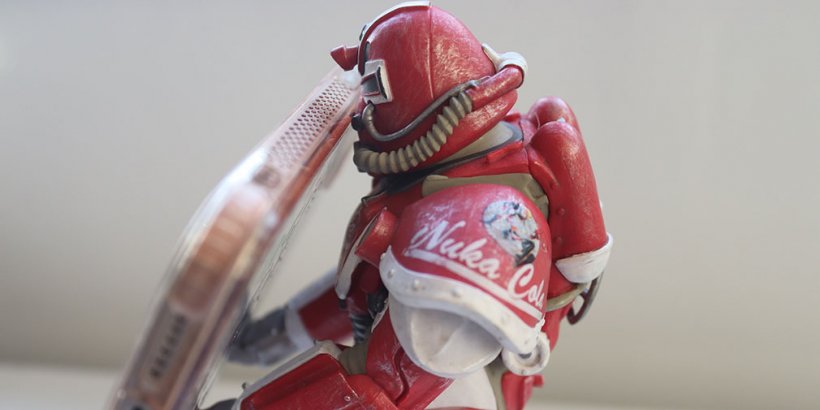 Side view of the Nuka Cola Power Cable Guys