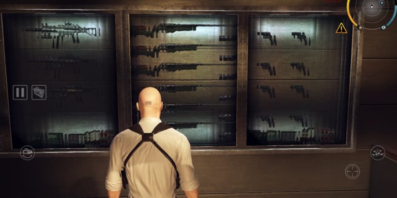 Agent 47 looking at a selection of weapons.
