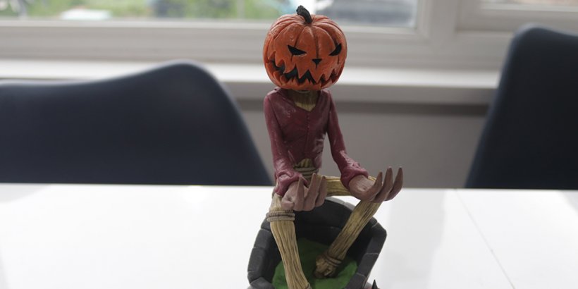 Cable Guy Pumpkin King full figure