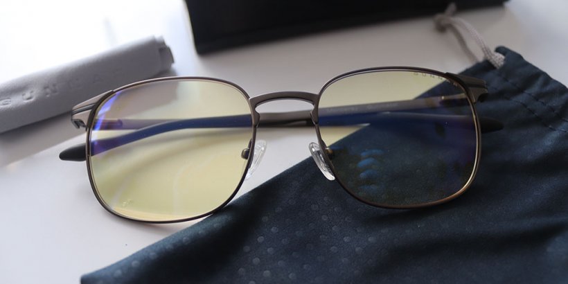 glasses with the accessories