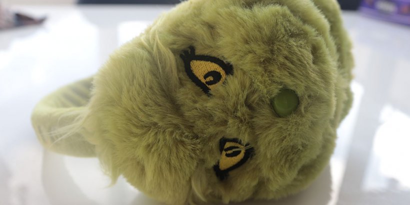 The Grinch Plush Wireless Headphones review - "They sure are comfortable"