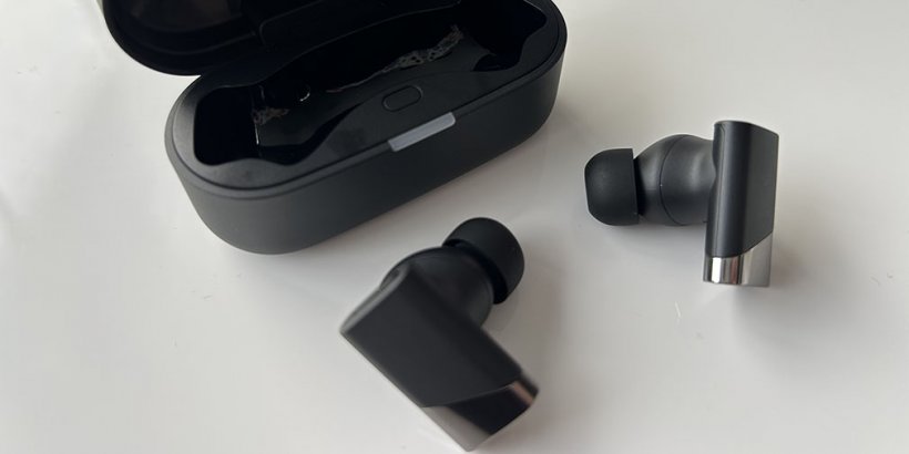 Status Audio Pro X with the case open