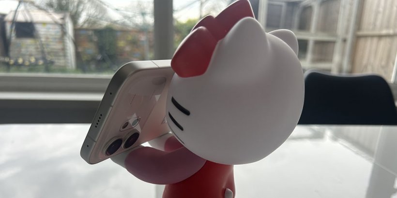 Side view of the Hello Kitty Cable Guys