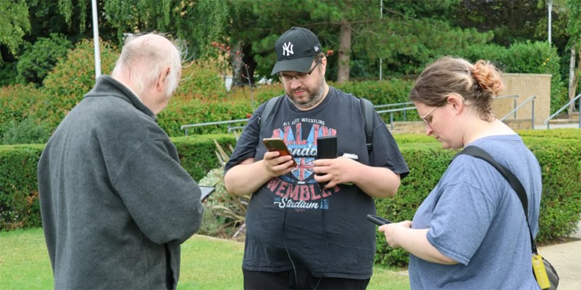 Friends playing Pokemon Go