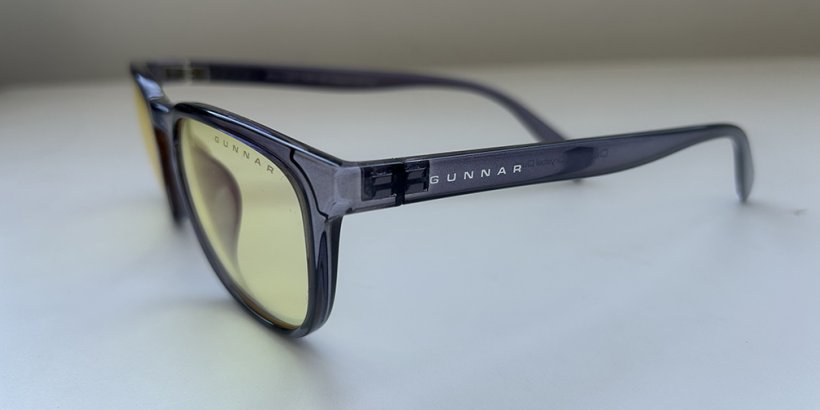 Gunnar Oakland glasses from the side